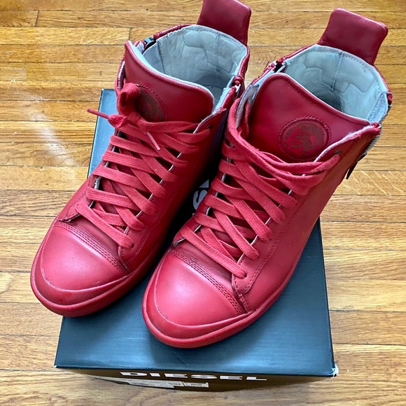 Diesel Men’s Red high top sneakers Size 8.5 - Picture 3 of 11